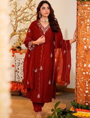 Women Ethnic Motifs Embroidered Regular Thread Work Chanderi Silk Kurta with Pyjamas & With Dupatta 6