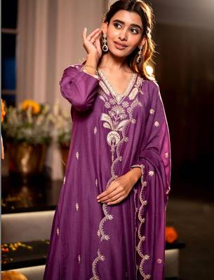 Women Ethnic Motifs Embroidered Regular Thread Work Chanderi Silk Kurta with Trousers & With Dupatta 2