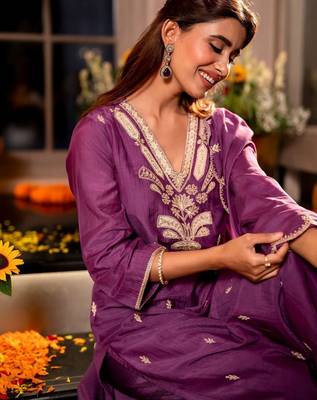 Women Ethnic Motifs Embroidered Regular Thread Work Chanderi Silk Kurta with Trousers & With Dupatta 3