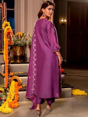 Women Ethnic Motifs Embroidered Regular Thread Work Chanderi Silk Kurta with Trousers & With Dupatta 5