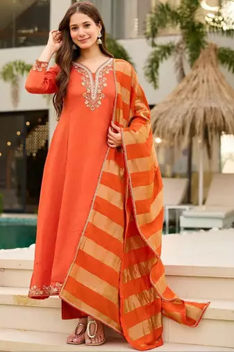 Women Ethnic Motifs Embroidered Regular Thread Work Kurta with Trousers & With Dupatta