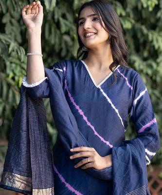 Women Dyed Regular Pure Silk Kurta with Trousers & With Dupatta 7