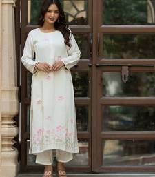 Women Floral Embroidered Regular Thread Work Pure Silk Kurta with Trousers