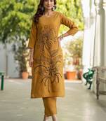 Women Floral Embroidered Regular Thread Work Pure Cotton Kurta with Trousers