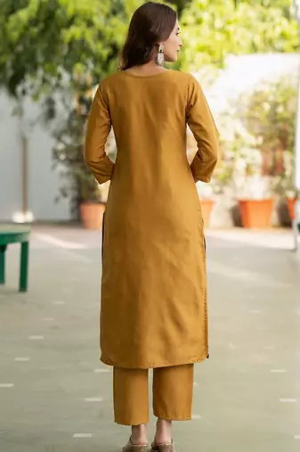 Women Floral Embroidered Regular Thread Work Pure Cotton Kurta with Trousers
