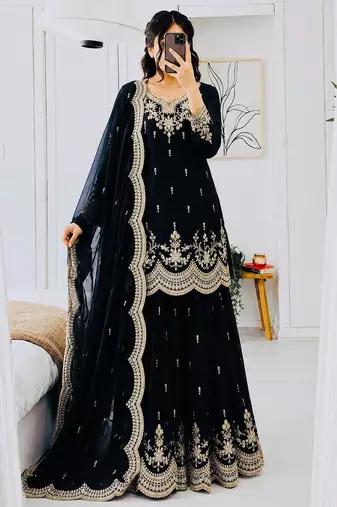 Designer short kurti & sharara set with scallop dupatta