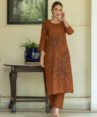 Women Floral Embroidered Regular Thread Work Pure Cotton Kurta with Trousers 1
