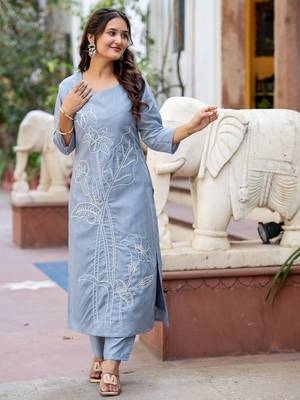 Women Floral Embroidered Regular Thread Work Pure Cotton Kurta with Trousers 5