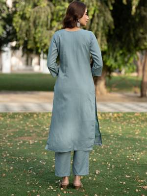 Women Floral Embroidered Regular Thread Work Pure Cotton Kurta with Trousers 5