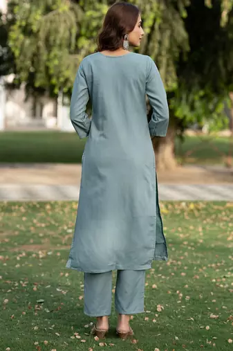Women Floral Embroidered Regular Thread Work Pure Cotton Kurta with Trousers