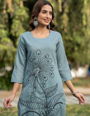 Women Floral Embroidered Regular Thread Work Pure Cotton Kurta with Trousers 6