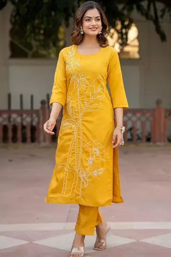 Women Floral Embroidered Regular Thread Work Pure Cotton Kurta with Trousers