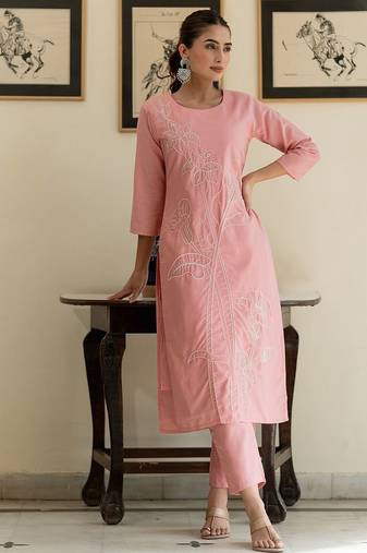 Women Floral Embroidered Regular Thread Work  Cotton Kurta with Trousers
