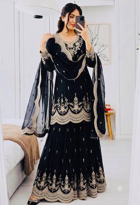 Designer short kurti & sharara set with scallop dupatta 3
