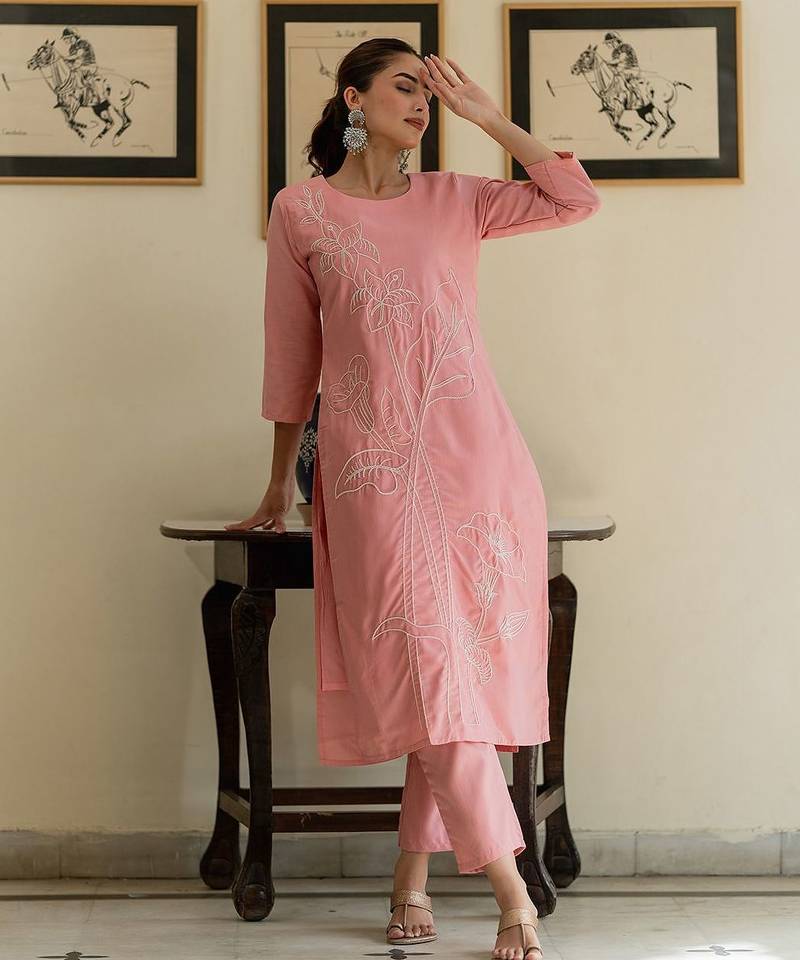 Women Floral Embroidered Regular Thread Work Pure Cotton Kurta with Trousers