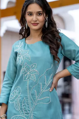 Women Floral Embroidered Regular Thread Work Pure Cotton Kurta with Trousers