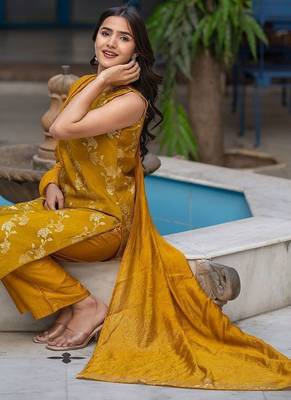 Women Floral Regular Pure Silk Kurta with Palazzos & With Dupatta 5