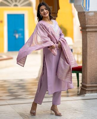 Women Ethnic Motifs Embroidered Regular Thread Work Kurta with Trousers & With Dupatta 3