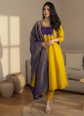 Women's Gorgeous Embroidery Work Chanderi Fabric Flared Kurta Pant and Dupatta Set 1