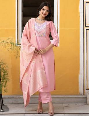 Women Ethnic Motifs Yoke Design Regular Thread Work Kurta with Trousers & With Dupatta 1
