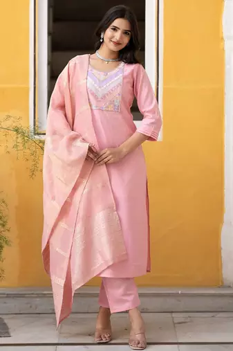 Women Ethnic Motifs Yoke Design Regular Thread Work Kurta with Trousers & With Dupatta