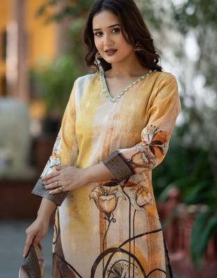 Women Printed Regular Thread Work Kurta with Trousers & With Dupatta 1