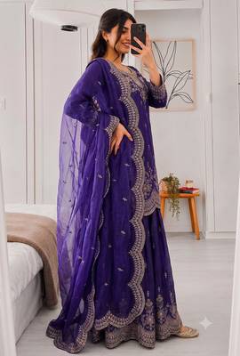 Designer short kurti & sharara set with scallop dupatta 2