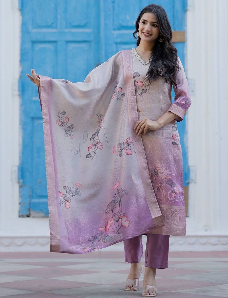 Women Floral Printed Regular Thread Work Kurta with Trousers & With Dupatta