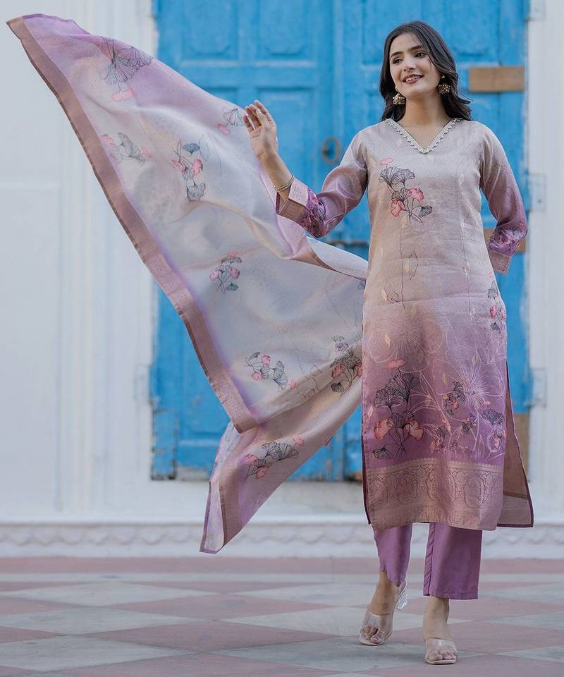Women Floral Printed Regular Thread Work Kurta with Trousers & With Dupatta