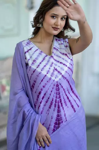 Women Dyed Regular Pure Silk Kurta with Trousers & With Dupatta