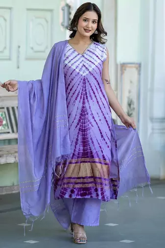 Women Dyed Regular Pure Silk Kurta with Trousers & With Dupatta