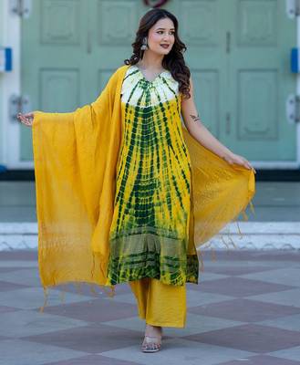Women Dyed Regular Thread Work Pure Silk Kurta with Trousers & With Dupatta 1