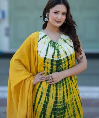 Women Dyed Regular Thread Work Pure Silk Kurta with Trousers & With Dupatta 6
