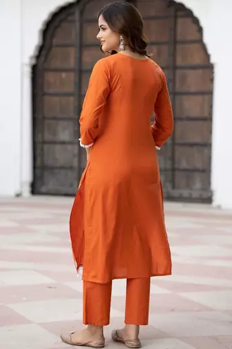Women Ethnic Motifs Embroidered Regular Thread Work Pure Cotton Kurta with Trousers & With Dupatta