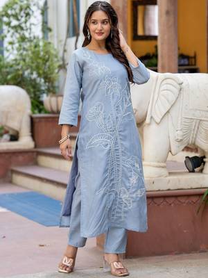 Floral Embroidered Thread Work Pure Cotton Kurta With Trouser 6