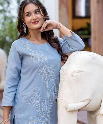 Floral Embroidered Thread Work Pure Cotton Kurta With Trouser 7