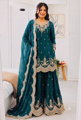 Designer short kurti & sharara set with scallop dupatta 2