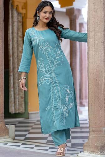 Floral Embroidered Thread Work Pure Cotton Kurta With Trouser