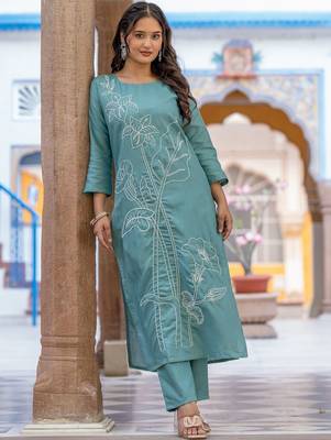 Floral Embroidered Thread Work Pure Cotton Kurta With Trouser 3