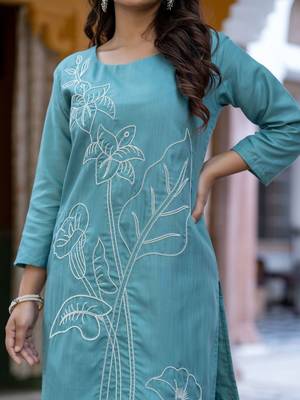 Floral Embroidered Thread Work Pure Cotton Kurta With Trouser 5