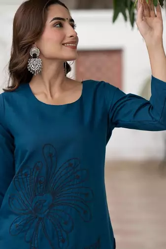 Floral Embroidered Boat Neck Straight Thread Work Pure Cotton Kurta with Trousers