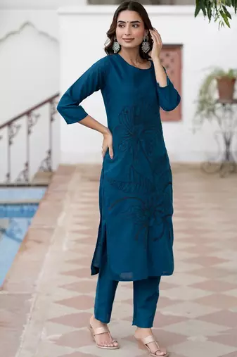 Floral Embroidered Boat Neck Straight Thread Work Pure Cotton Kurta with Trousers
