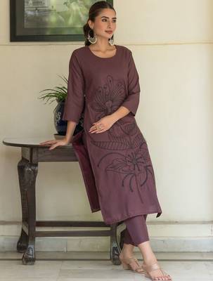 Floral Embroidered Straight Thread Work Pure Cotton Kurta With Trousers 6