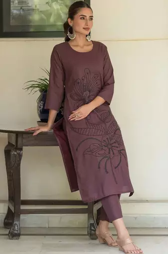 Floral Embroidered Straight Thread Work Pure Cotton Kurta With Trousers