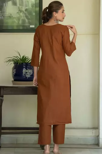 Women Floral Embroidered Regular Thread Work Pure Cotton Kurta with Trousers