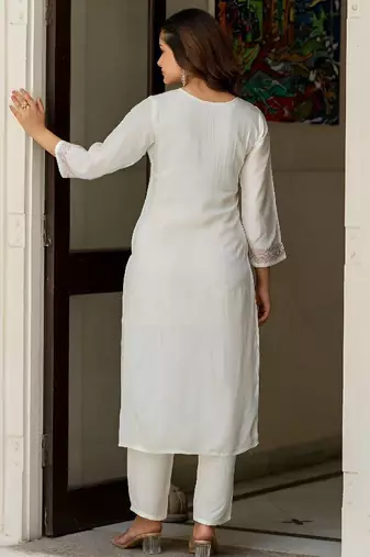 Women Floral Printed Knee Length Regular Pure Silk Straight Kurta with Trousers