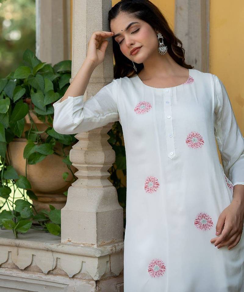 Floral Printed Round Neck Straight Kurta With Trousers