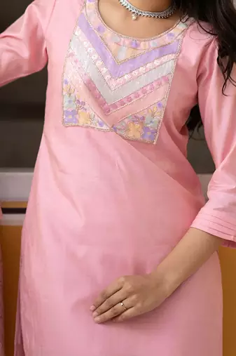 Women Floral Embroidered Kurta with Trousers & Dupatta