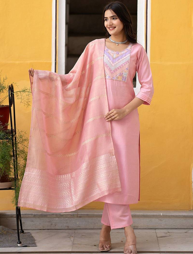 Women Floral Embroidered Kurta with Trousers & Dupatta