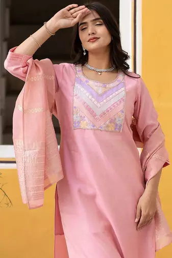 Women Floral Embroidered Kurta with Trousers & Dupatta